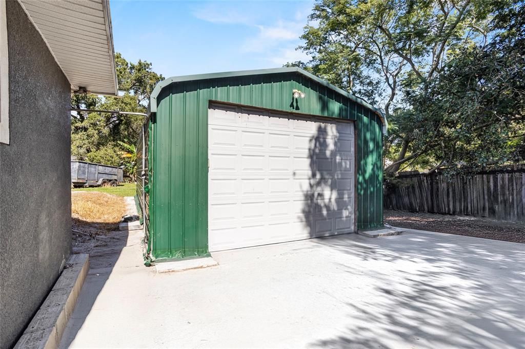 Active With Contract: $339,990 (4 beds, 2 baths, 1075 Square Feet)