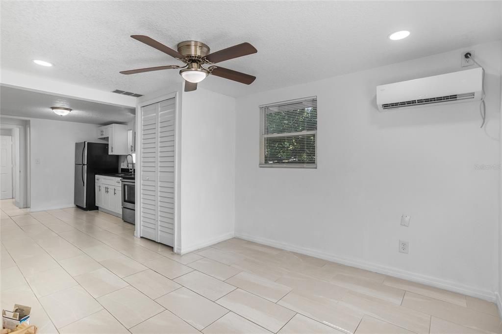 Active With Contract: $339,990 (4 beds, 2 baths, 1075 Square Feet)