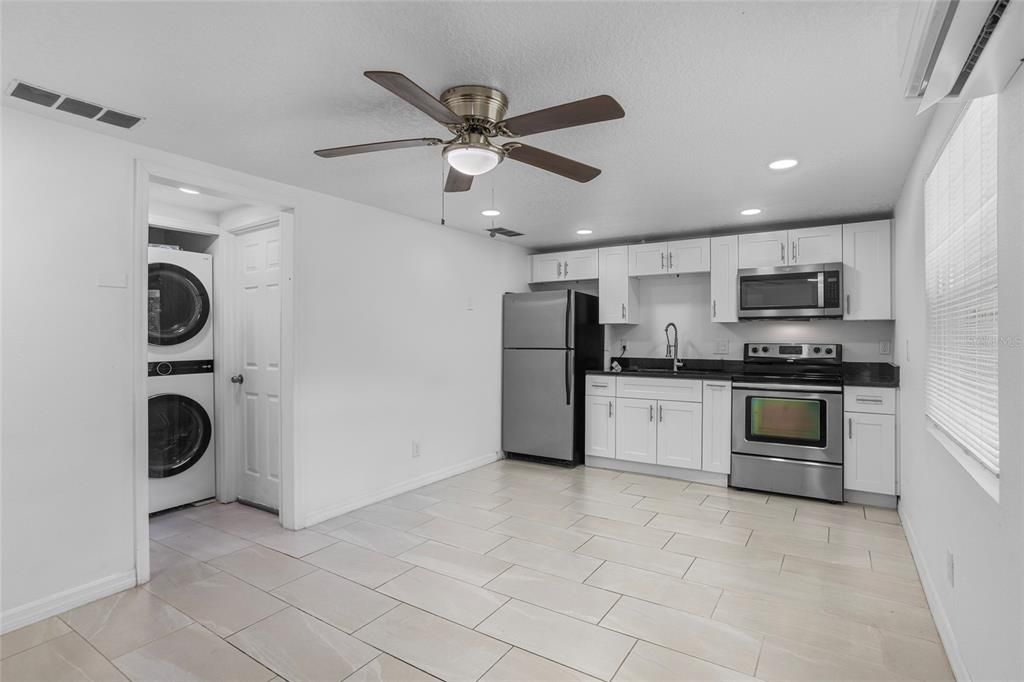 Active With Contract: $339,990 (4 beds, 2 baths, 1075 Square Feet)