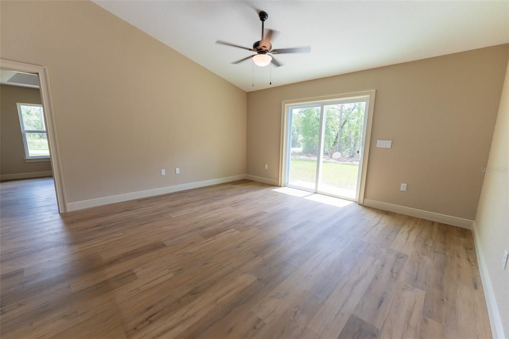 Active With Contract: $299,900 (3 beds, 2 baths, 1936 Square Feet)