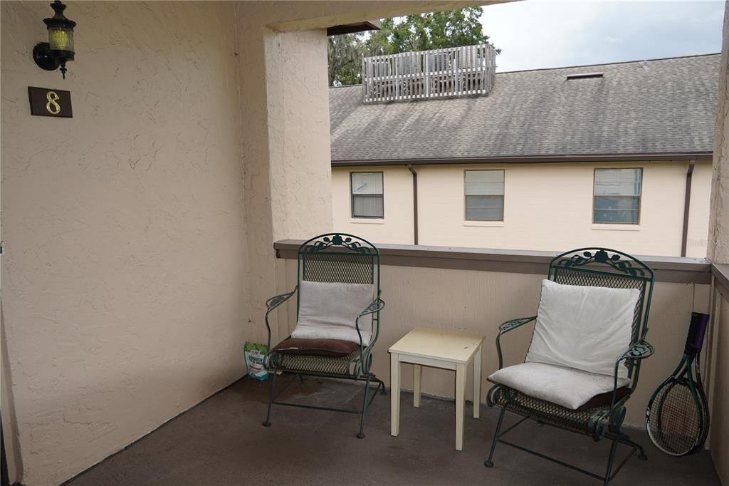 For Sale: $129,999 (2 beds, 2 baths, 1015 Square Feet)