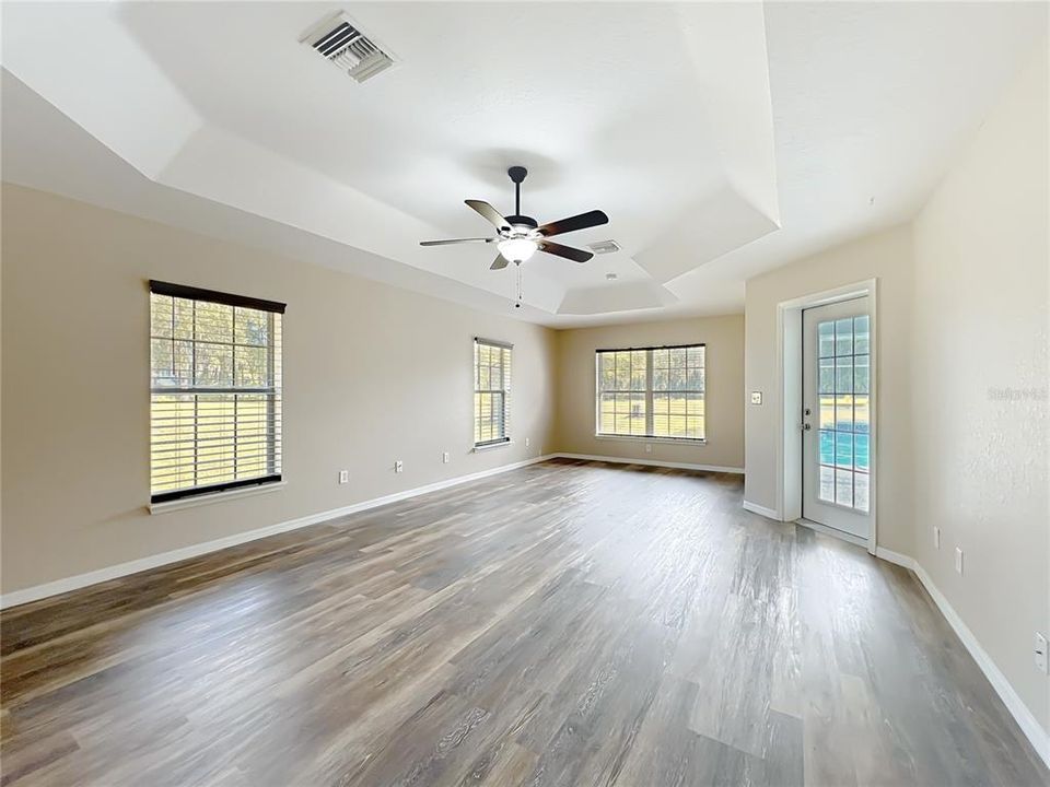 Active With Contract: $649,000 (3 beds, 2 baths, 2252 Square Feet)