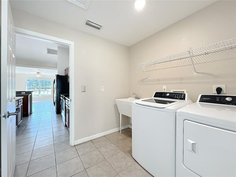 Active With Contract: $649,000 (3 beds, 2 baths, 2252 Square Feet)