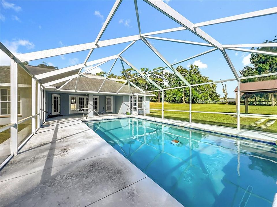 Active With Contract: $649,000 (3 beds, 2 baths, 2252 Square Feet)