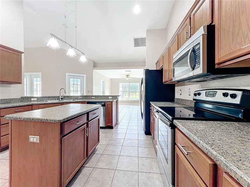 Active With Contract: $649,000 (3 beds, 2 baths, 2252 Square Feet)