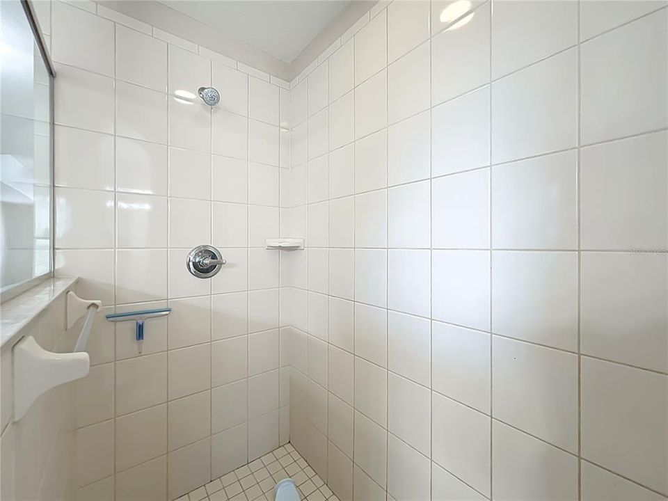 Active With Contract: $649,000 (3 beds, 2 baths, 2252 Square Feet)