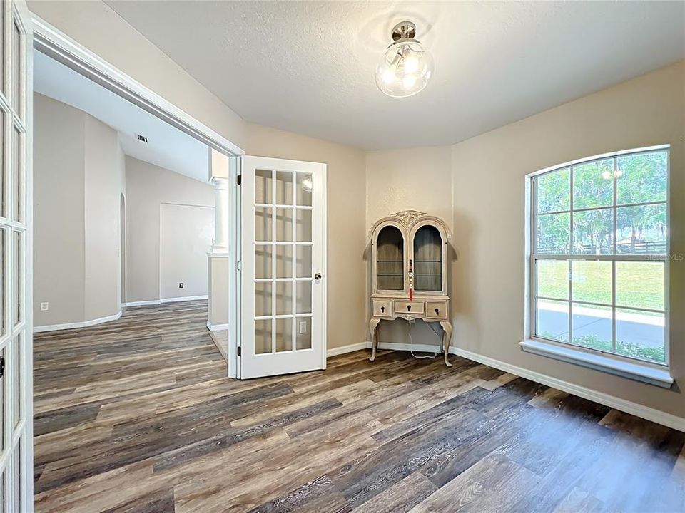 Active With Contract: $649,000 (3 beds, 2 baths, 2252 Square Feet)