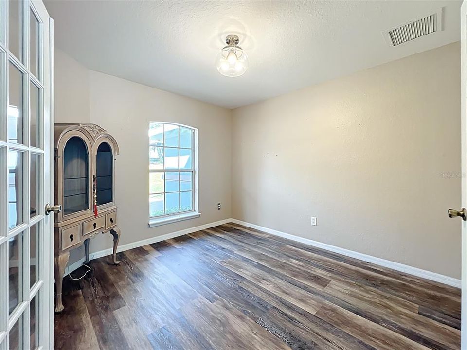 Active With Contract: $649,000 (3 beds, 2 baths, 2252 Square Feet)