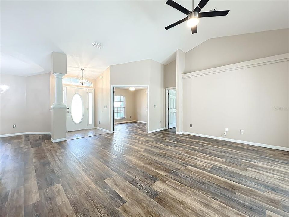 Active With Contract: $649,000 (3 beds, 2 baths, 2252 Square Feet)