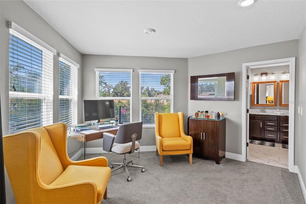 For Sale: $530,000 (4 beds, 2 baths, 2900 Square Feet)