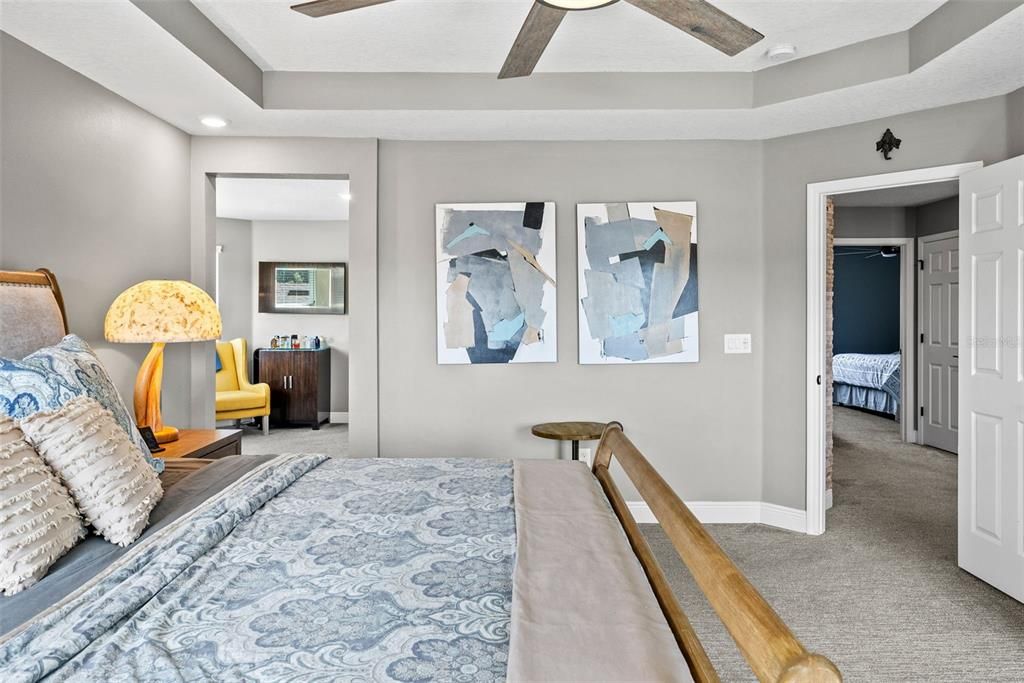 For Sale: $530,000 (4 beds, 2 baths, 2900 Square Feet)