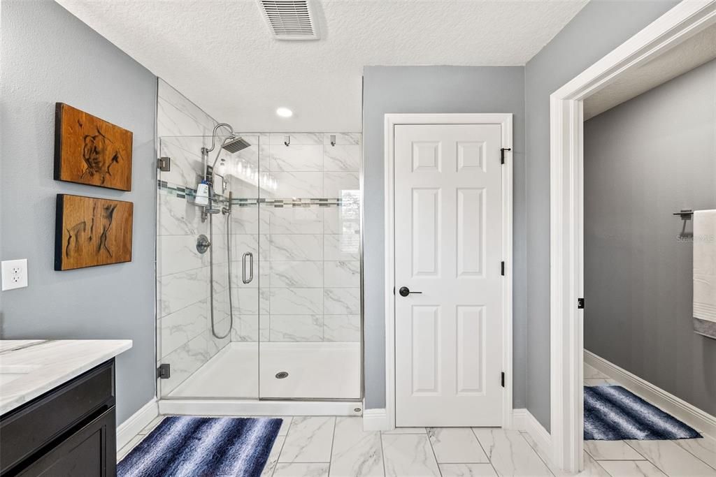 For Sale: $530,000 (4 beds, 2 baths, 2900 Square Feet)