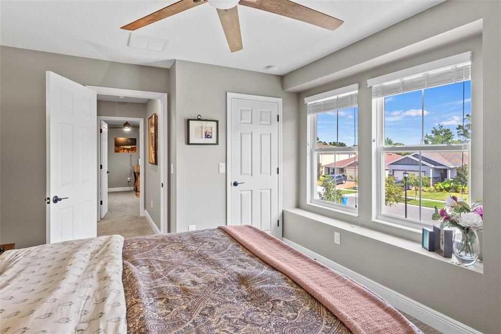 For Sale: $530,000 (4 beds, 2 baths, 2900 Square Feet)