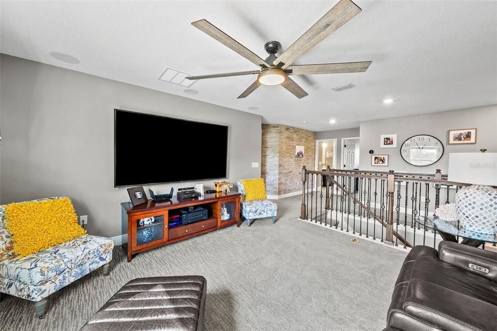 For Sale: $530,000 (4 beds, 2 baths, 2900 Square Feet)