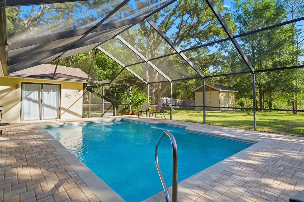 合同活跃: $349,900 (3 贝兹, 2 浴室, 1704 平方英尺)