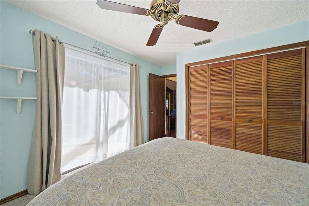 合同活跃: $349,900 (3 贝兹, 2 浴室, 1704 平方英尺)