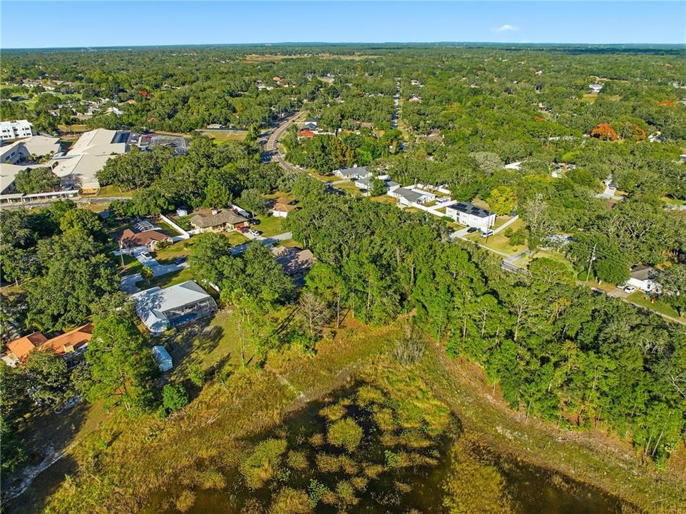 合同活跃: $349,900 (3 贝兹, 2 浴室, 1704 平方英尺)