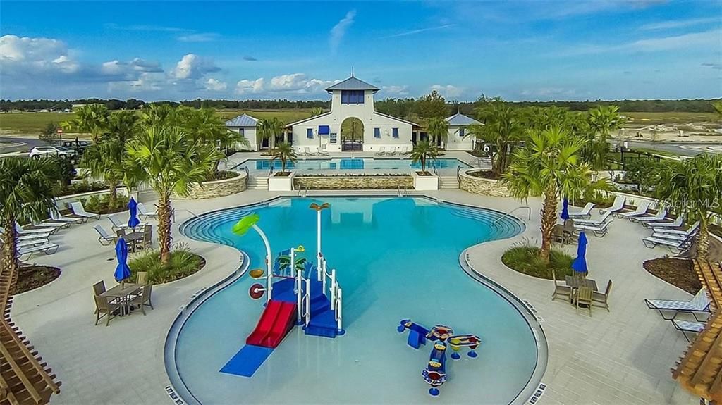 合同活跃: $524,900 (4 贝兹, 3 浴室, 2395 平方英尺)