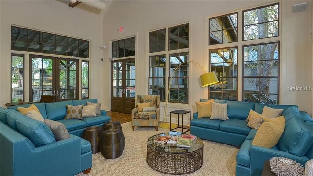 合同活跃: $524,900 (4 贝兹, 3 浴室, 2395 平方英尺)