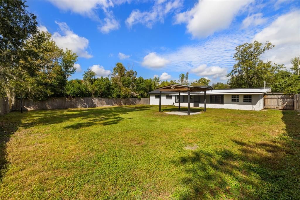 For Sale: $359,900 (3 beds, 2 baths, 1488 Square Feet)