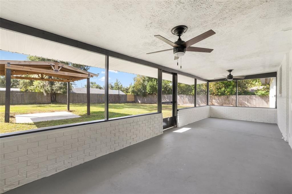 For Sale: $359,900 (3 beds, 2 baths, 1488 Square Feet)