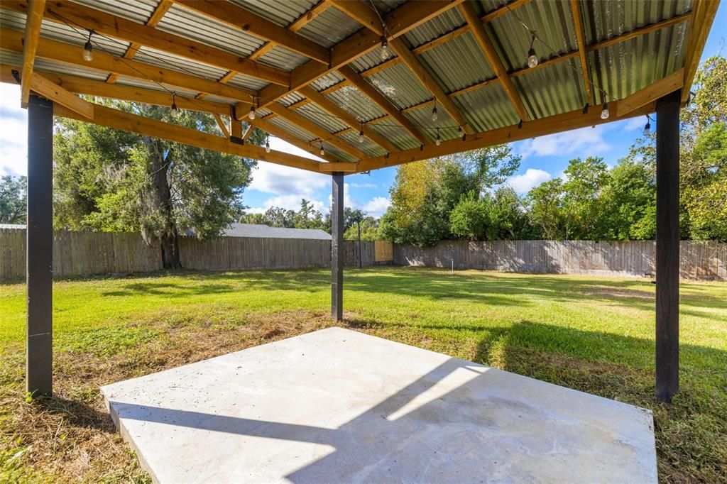 For Sale: $359,900 (3 beds, 2 baths, 1488 Square Feet)