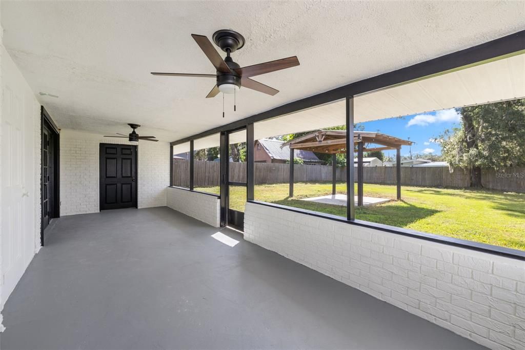 For Sale: $359,900 (3 beds, 2 baths, 1488 Square Feet)