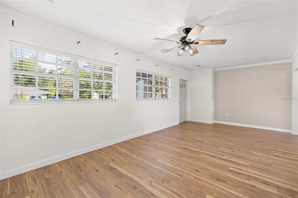 For Sale: $359,900 (3 beds, 2 baths, 1488 Square Feet)