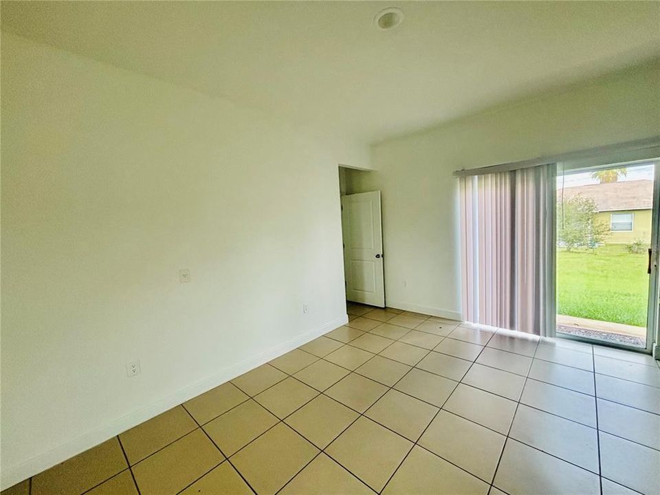 For Rent: $1,790 (4 beds, 2 baths, 1578 Square Feet)