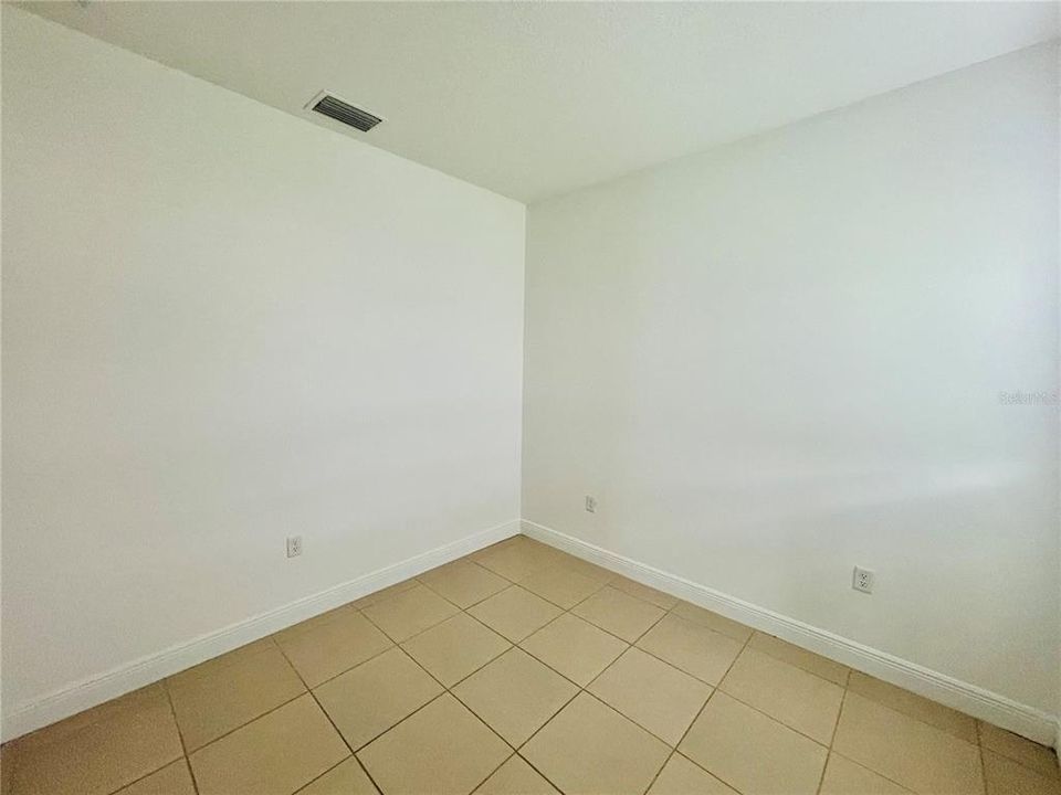 For Rent: $1,790 (4 beds, 2 baths, 1578 Square Feet)