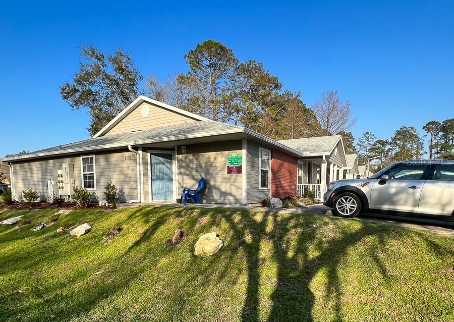 Recently Rented: $1,195 (2 beds, 2 baths, 752 Square Feet)