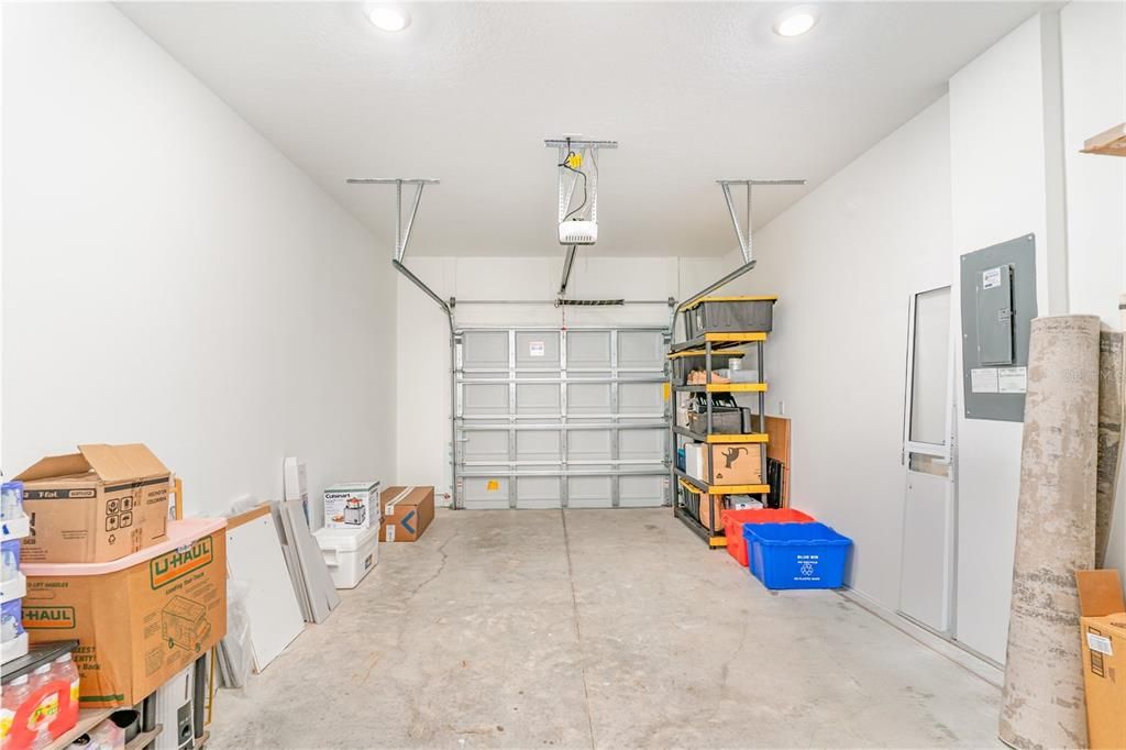 For Rent: $2,300 (3 beds, 2 baths, 1657 Square Feet)