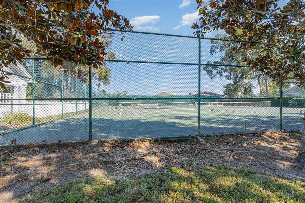 For Rent: $2,300 (3 beds, 2 baths, 1657 Square Feet)