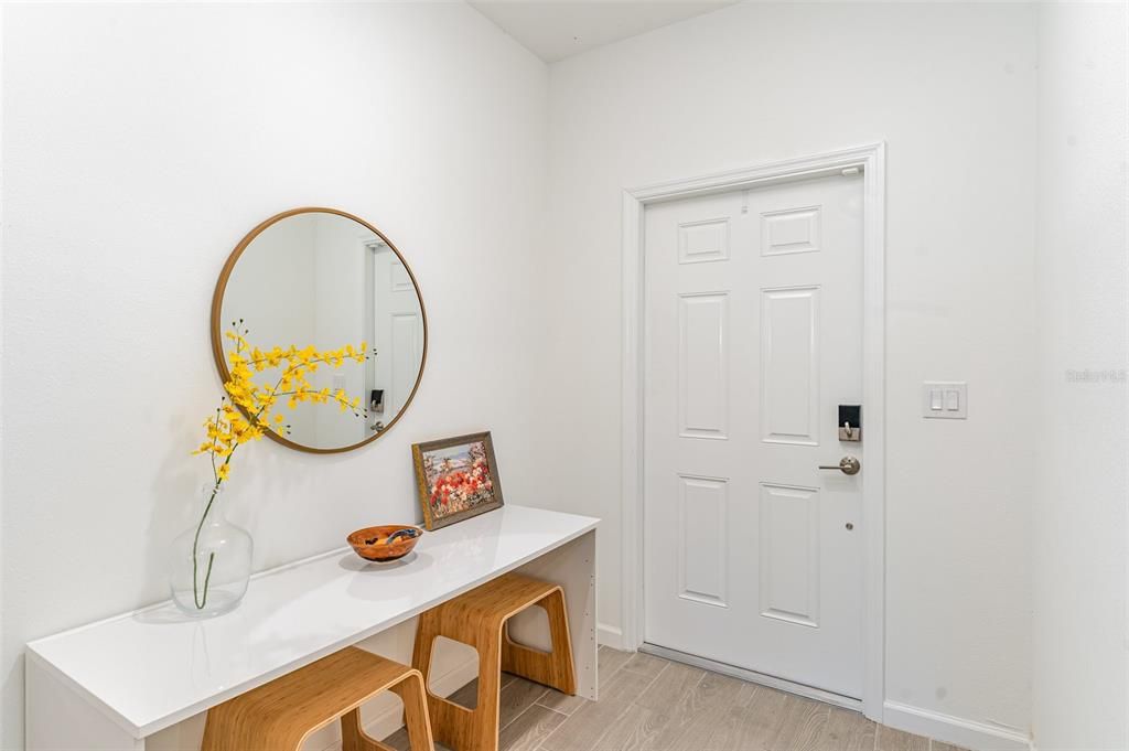 For Rent: $2,300 (3 beds, 2 baths, 1657 Square Feet)