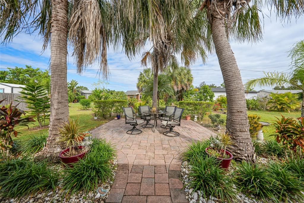 For Sale: $279,000 (2 beds, 2 baths, 1532 Square Feet)