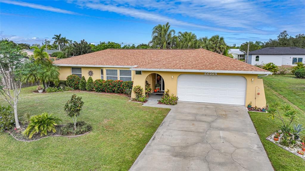 For Sale: $279,000 (2 beds, 2 baths, 1532 Square Feet)