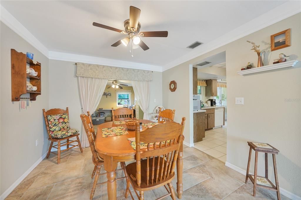 For Sale: $279,000 (2 beds, 2 baths, 1532 Square Feet)