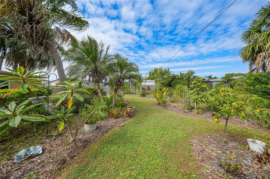 For Sale: $279,000 (2 beds, 2 baths, 1532 Square Feet)