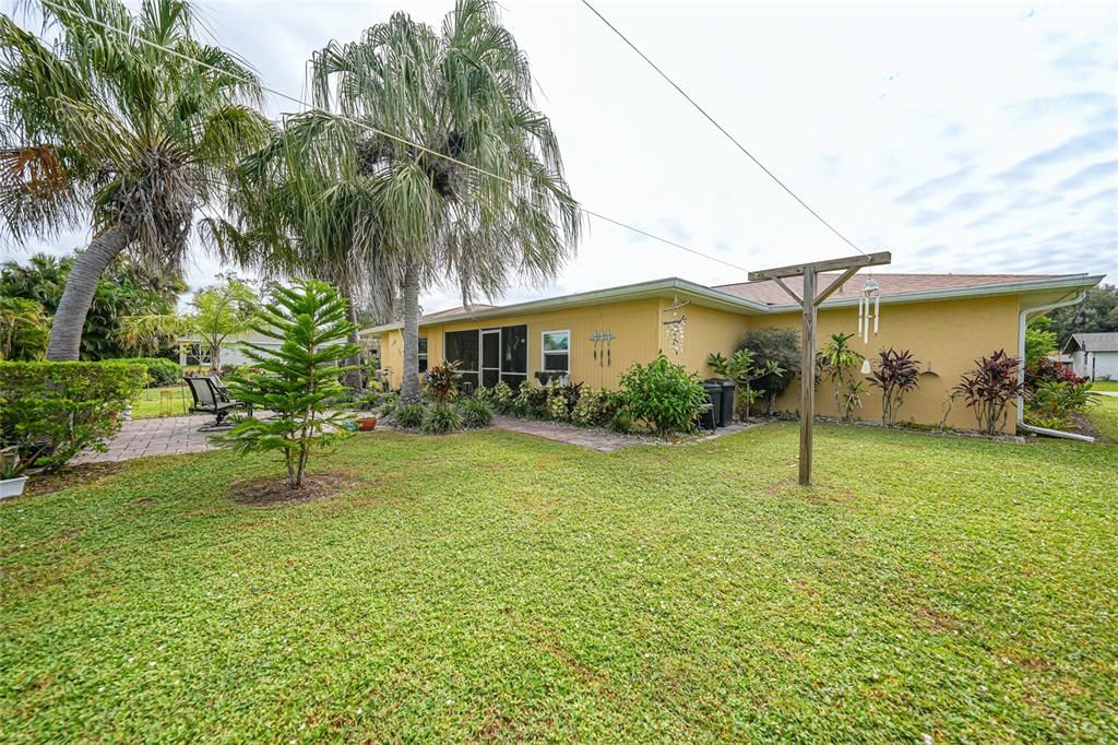 For Sale: $279,000 (2 beds, 2 baths, 1532 Square Feet)