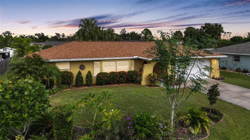 For Sale: $279,000 (2 beds, 2 baths, 1532 Square Feet)