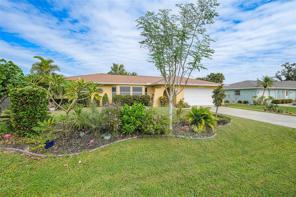 For Sale: $279,000 (2 beds, 2 baths, 1532 Square Feet)