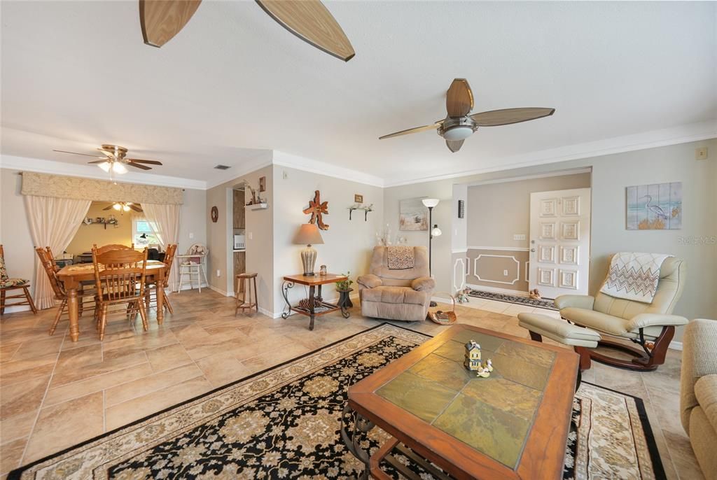 For Sale: $279,000 (2 beds, 2 baths, 1532 Square Feet)