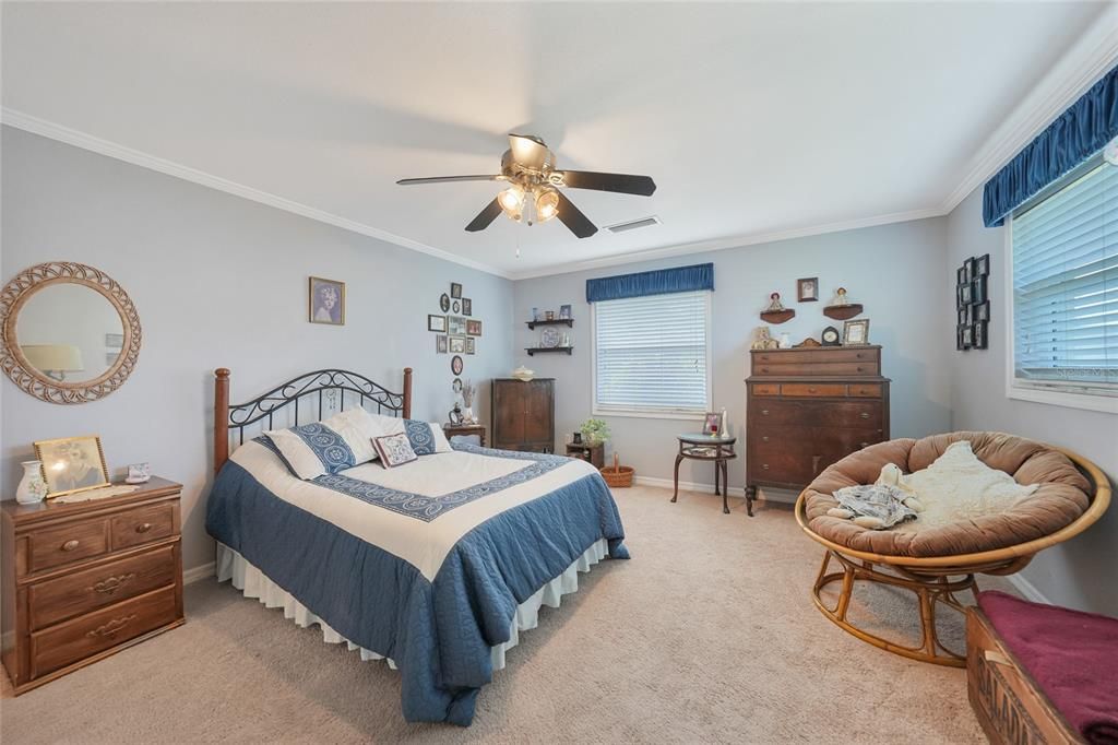 For Sale: $279,000 (2 beds, 2 baths, 1532 Square Feet)