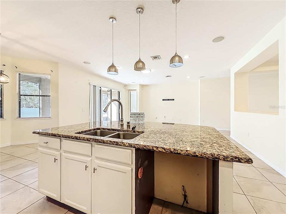 Active With Contract: $448,000 (4 beds, 3 baths, 2613 Square Feet)