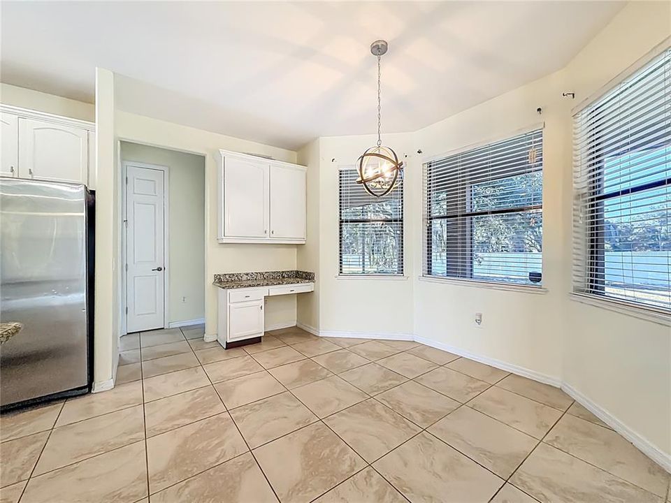 Active With Contract: $448,000 (4 beds, 3 baths, 2613 Square Feet)