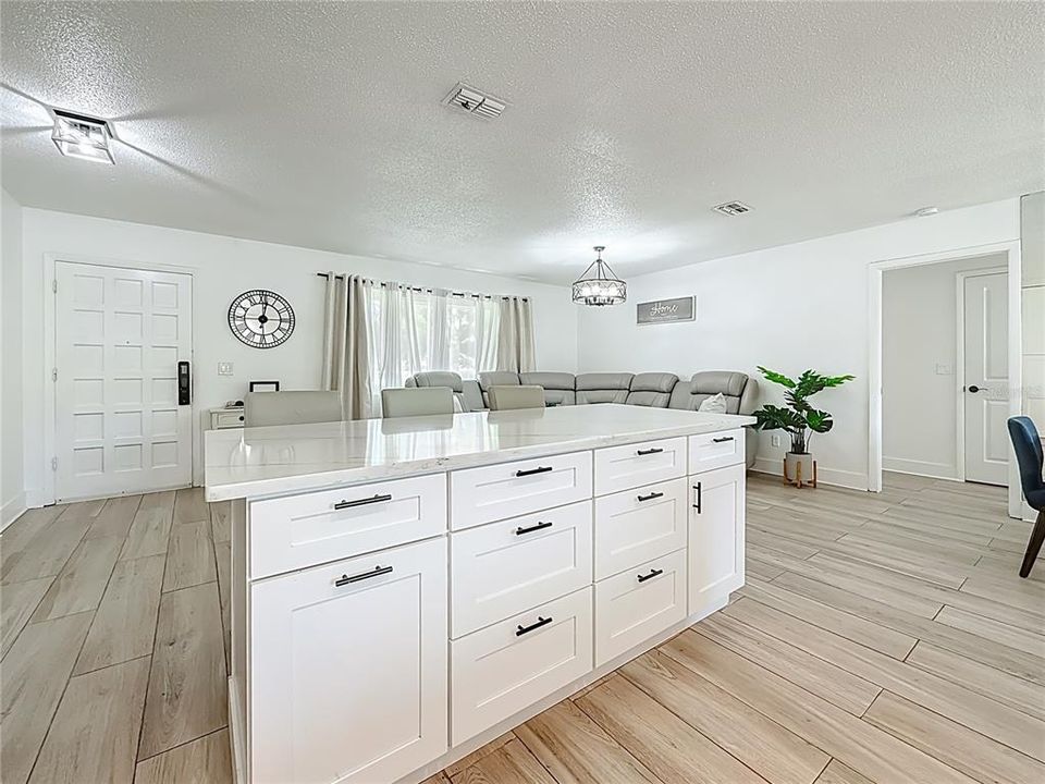 待售: $495,900 (2 贝兹, 2 浴室, 1520 平方英尺)