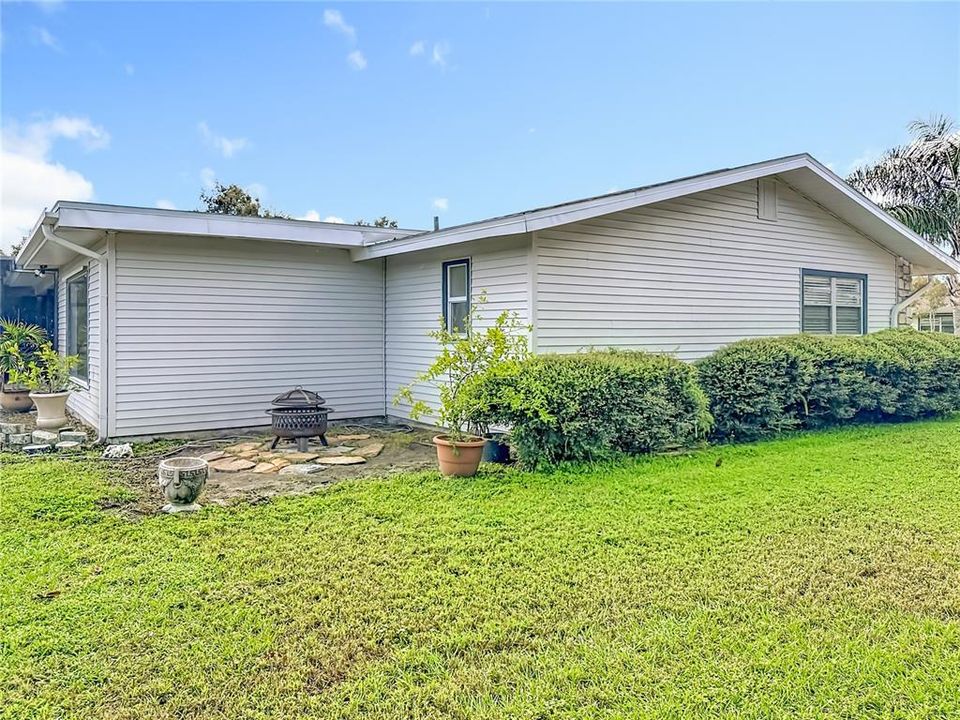 待售: $495,900 (2 贝兹, 2 浴室, 1520 平方英尺)