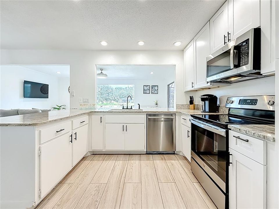 待售: $495,900 (2 贝兹, 2 浴室, 1520 平方英尺)