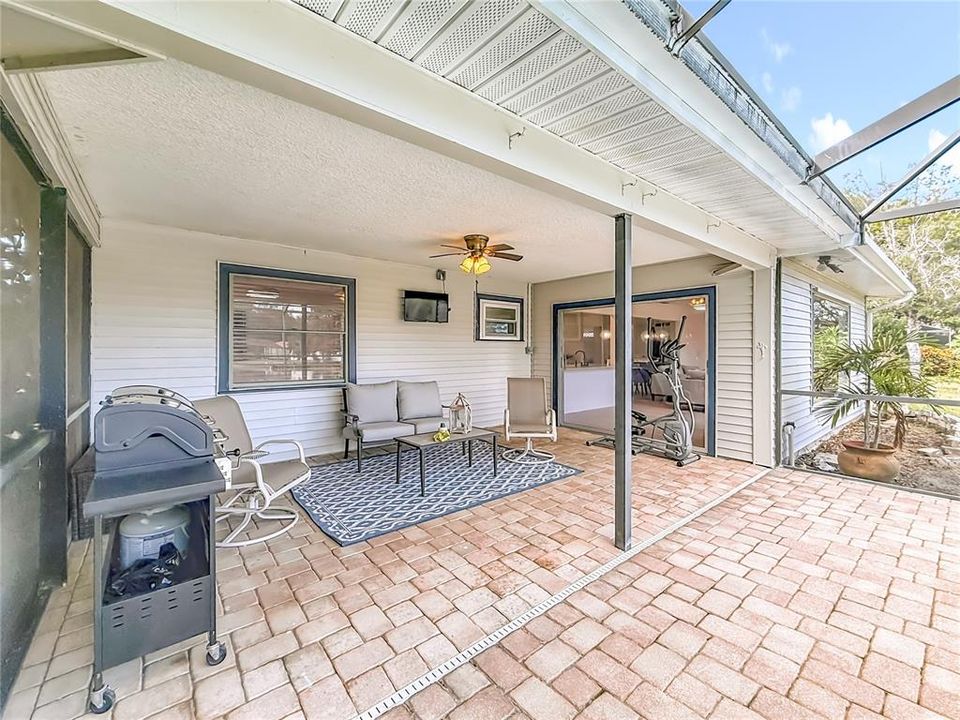 待售: $495,900 (2 贝兹, 2 浴室, 1520 平方英尺)