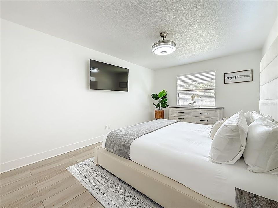 待售: $495,900 (2 贝兹, 2 浴室, 1520 平方英尺)